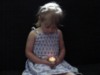 Kaylee Praying for Mia